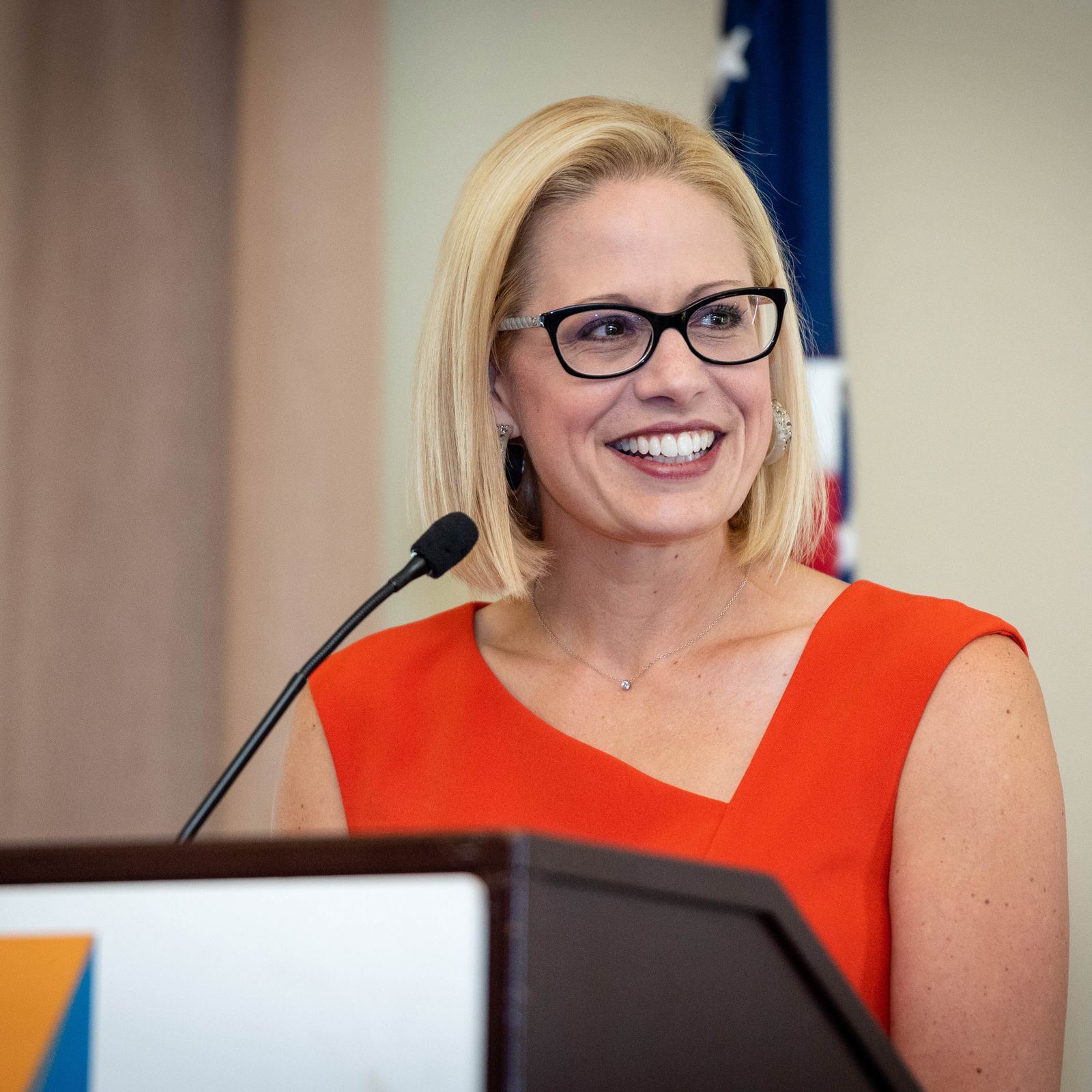 Kyrsten Sinema has left the Democratic Party, registered as an independent